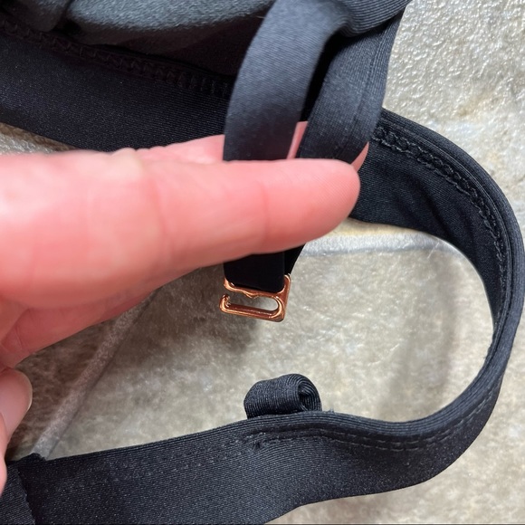 Shade & Shore Ruffle Bikini Top - Picture 6 of 14